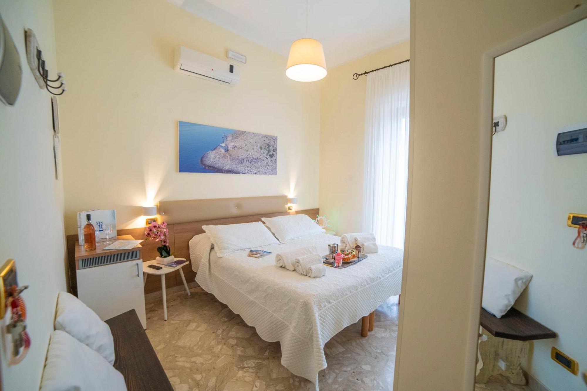 B&B A Due Passi Otranto Dış mekan fotoğraf