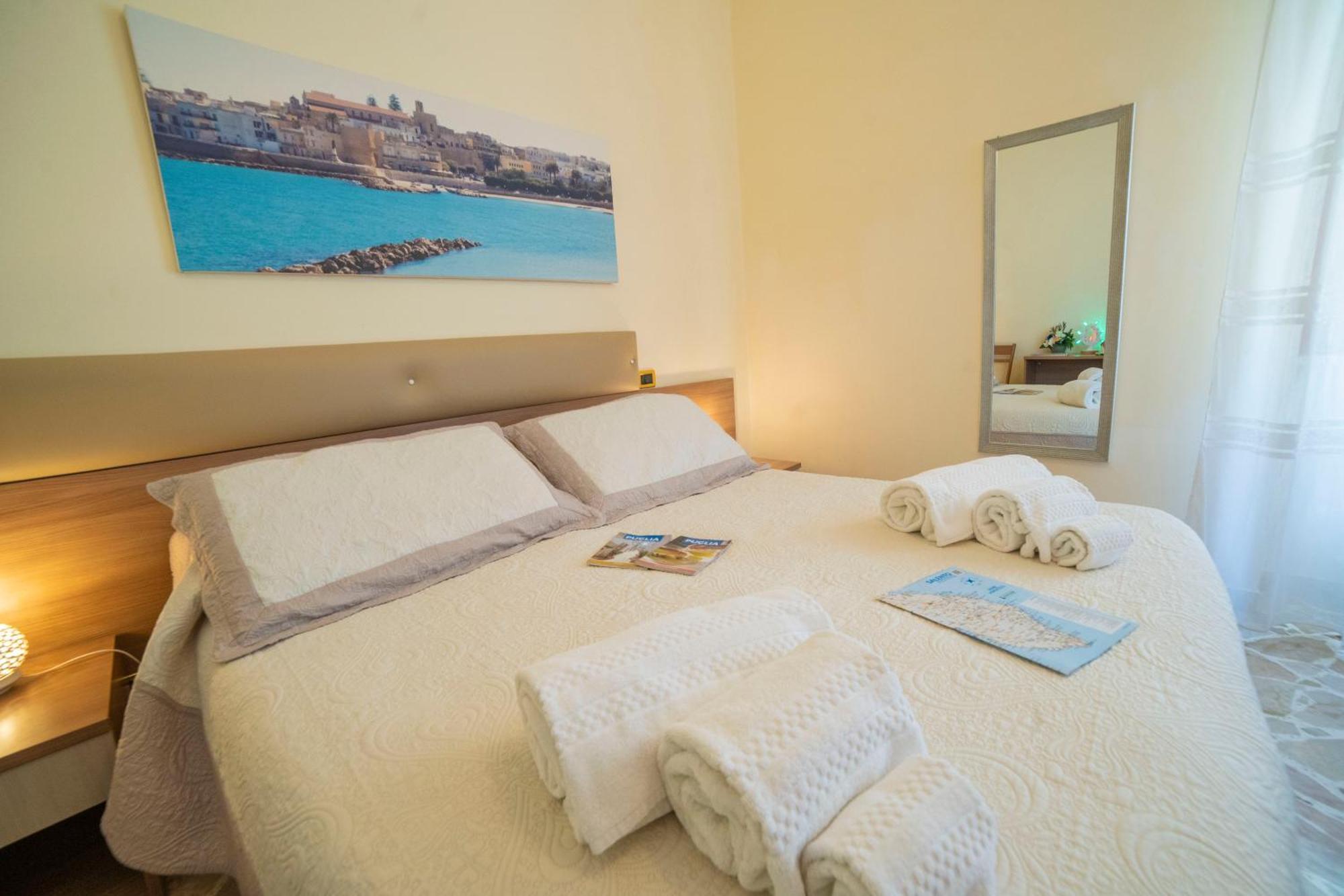 B&B A Due Passi Otranto Dış mekan fotoğraf